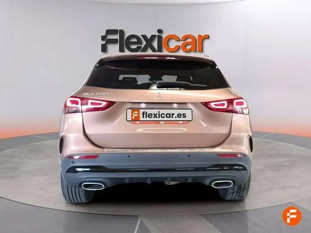 Usado Mercedes GLA200 150 CV (110 kW) 2022 Marrón SUV