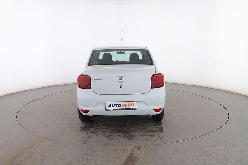 Usado Dacia Logan Ambiance 73 CV (53 kW) 2017 Blanco Berlina