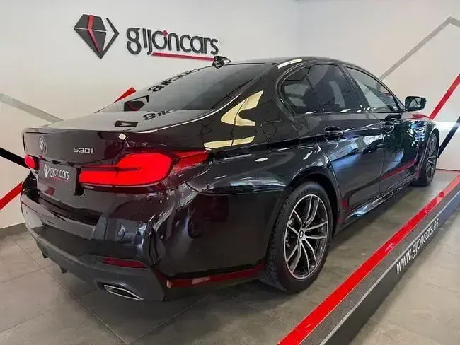 Usado BMW 530 Comfort Edition 245 CV (180 kW) 2023 Azul Berlina