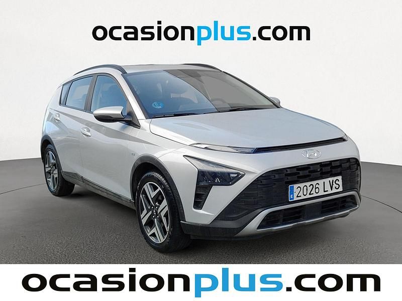 Usado Hyundai Bayon 100 CV (73 kW) 2021 Gris SUV