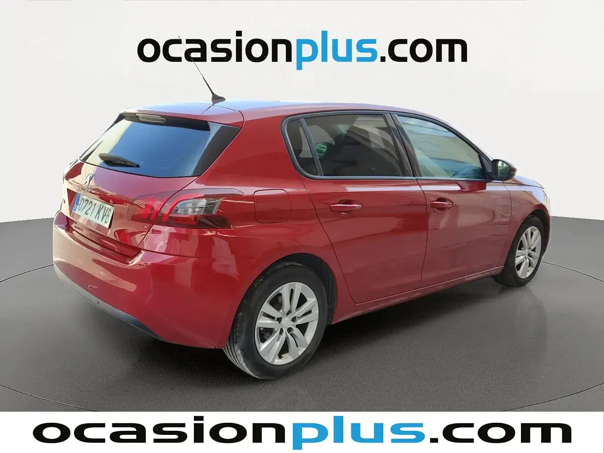 Usado Peugeot 308 Active 131 CV (96 kW) 2019 Rojo Utilitario