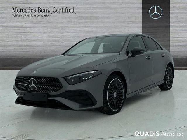 Usado Mercedes A250 AMG line 218 CV (160 kW) 2024 Gris montaña