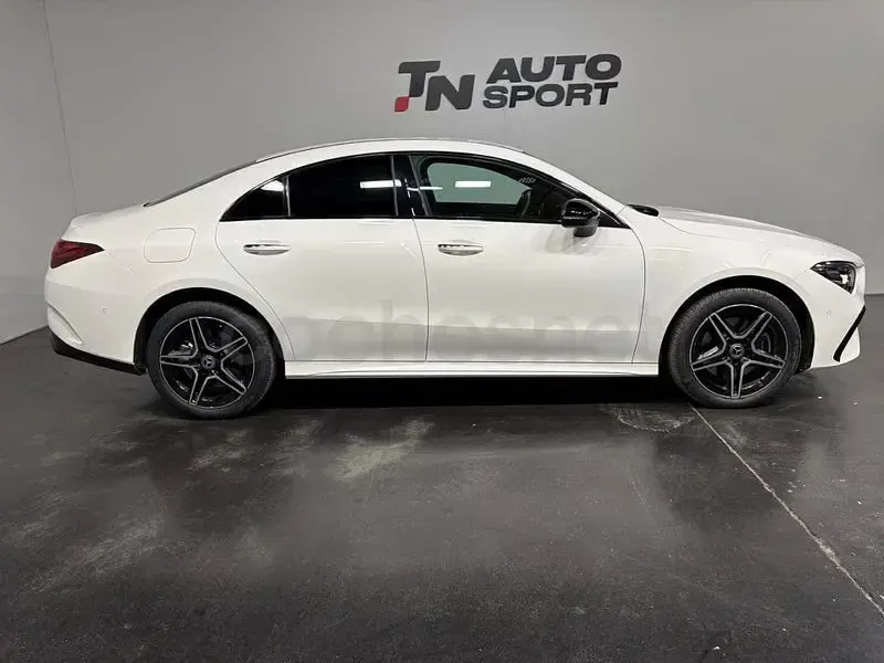 Usado Mercedes CLA250e 218 CV (160 kW) 2025 Blanco Coupe