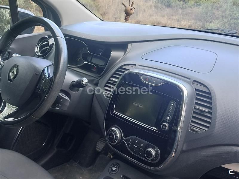 Gris / plata Usado 2013 Renault Captur Zen SUV | 10.700 € (Un poco caro) - Imagen 1/4