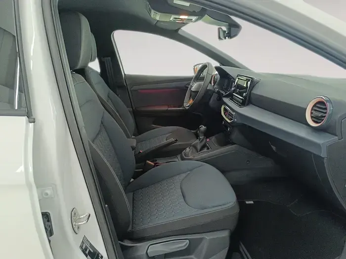 Usado Seat Ibiza Style 115 CV (84 kW) 2026 Blanco Utilitario