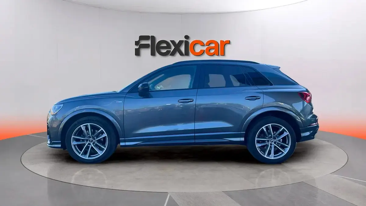 Usado Audi Q3 Premium 150 CV (110 kW) 2021 Gris SUV