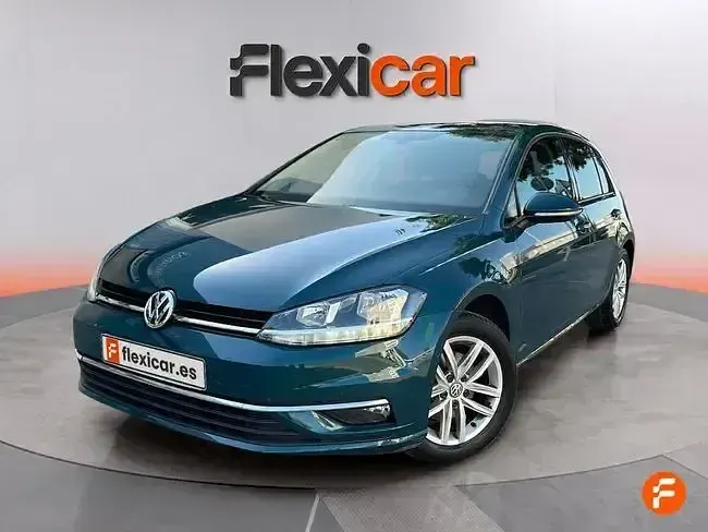 Usado VW Golf VII Advance 125 CV (91 kW) 2017 Verde Utilitario