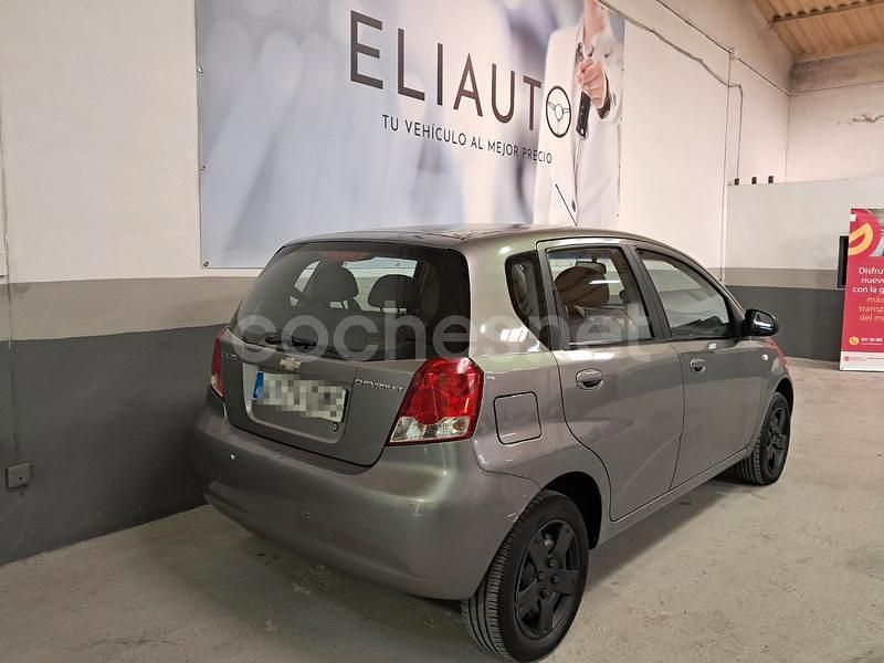 Gris / plata Usado 2006 Chevrolet Kalos SE Berlina | 2490 € (Precio justo) - Imagen 1/4