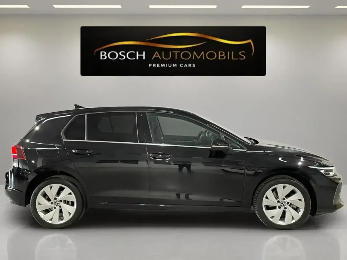 Usado VW Golf VIII Style 204 CV (150 kW) 2025 Negro Berlina