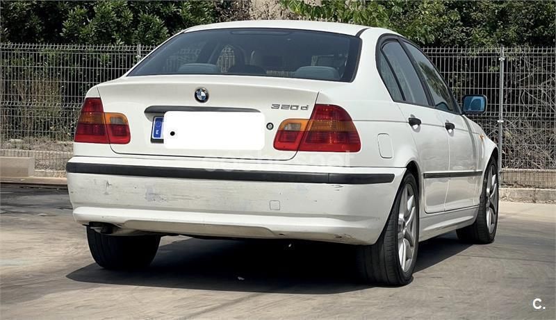 Usado BMW 320 150 CV (110 kW) 2003 Blanco Berlina