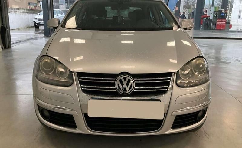 Plateado Usado 2008 VW Jetta Highline Utilitario | 5800 € (Precio justo) - Imagen 1/4