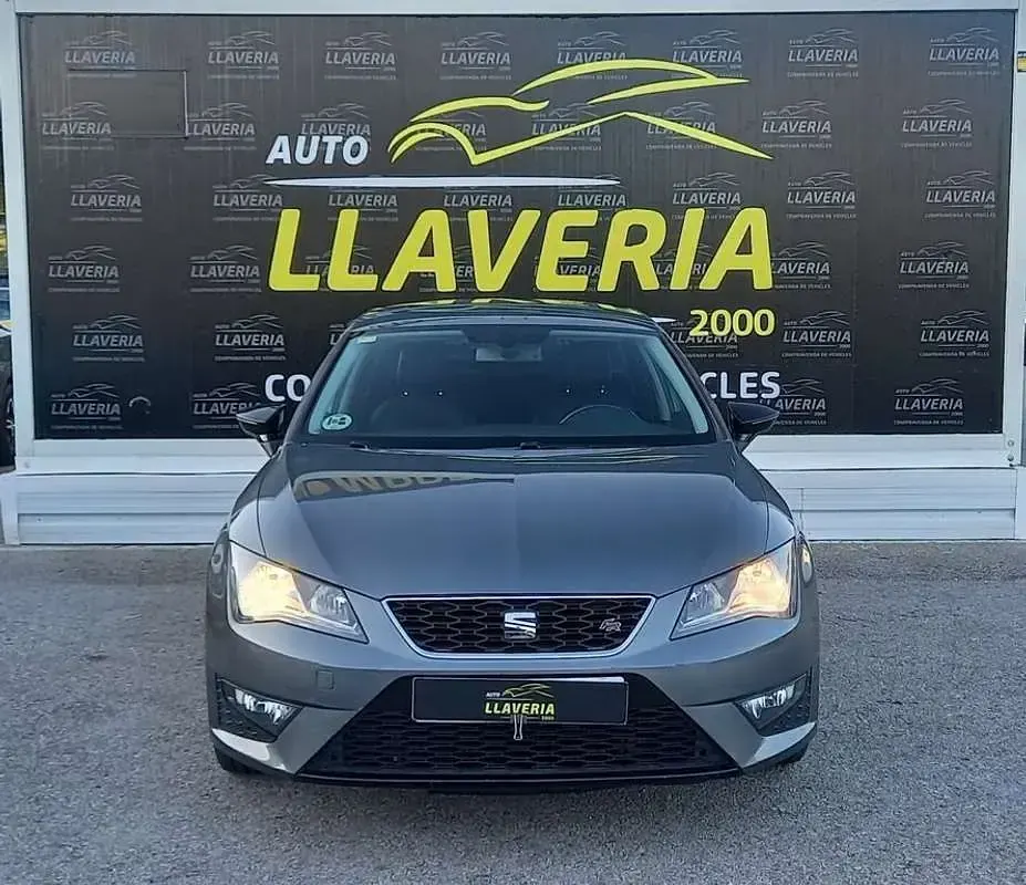 Usado Seat Leon ST FR 150 CV (110 kW) 2015 Gris Familiar