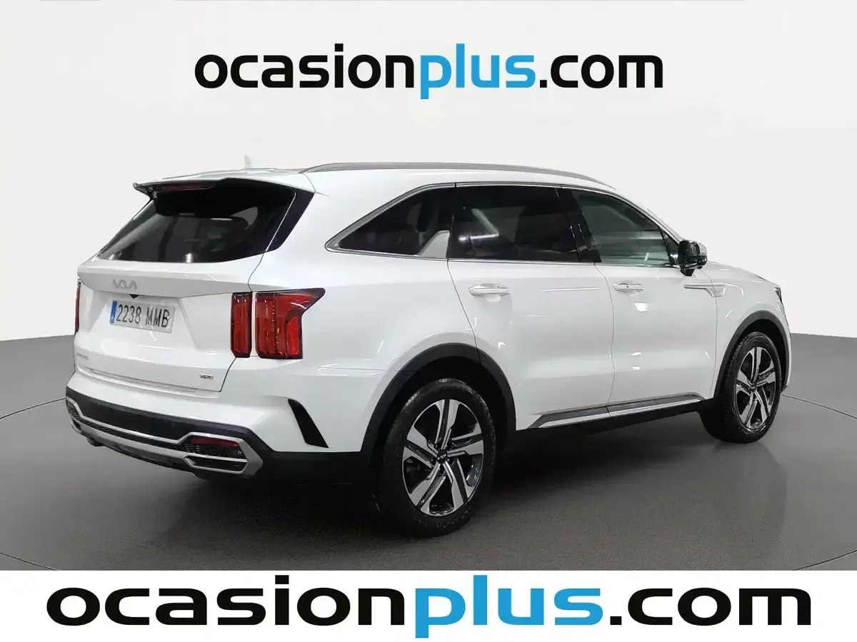 Używany Kia Sorento 194 KM (142 kW) 2023 Biały SUV