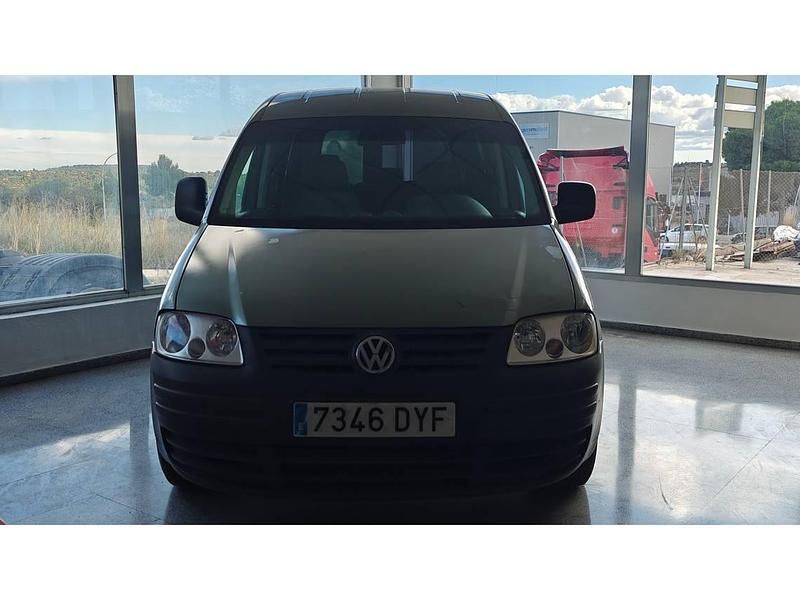 Usado VW Caddy 104 CV (76 kW) 2006 Verde Monovolumen