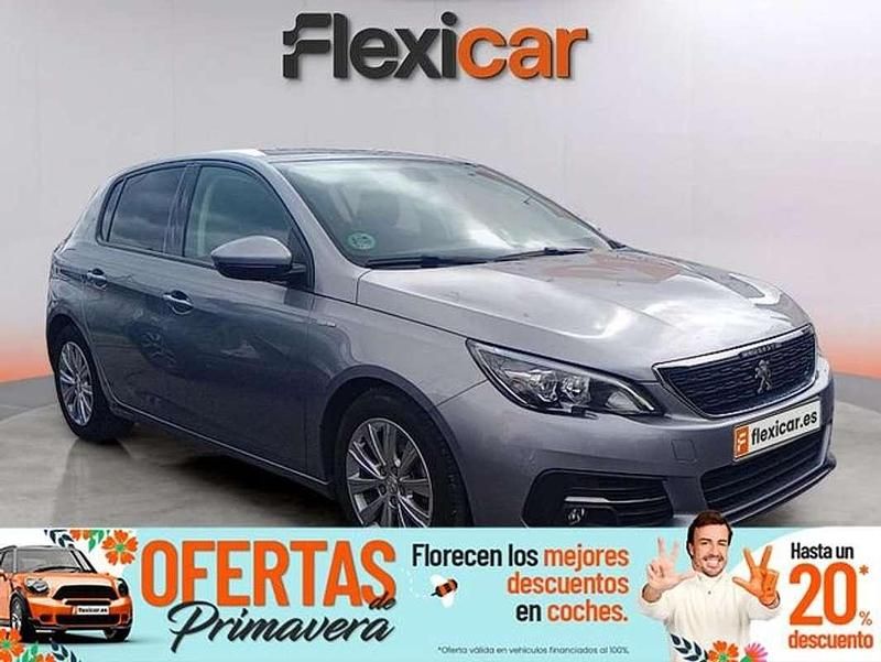 Usado Peugeot 308 Style 131 CV (96 kW) 2020 Gris Utilitario