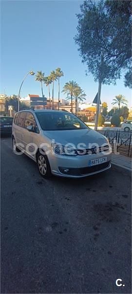 Gris / plata Usado 2015 VW Touran Advance Monovolumen | 10.500 € (Buen precio) - Imagen 1/4