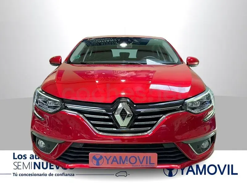 Usado Renault Mégane IV Zen 130 CV (95 kW) 2018 Rojo Berlina