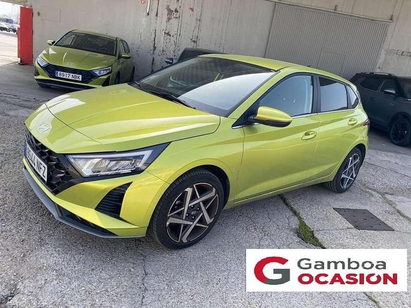 Usado Hyundai i20 101 CV (74 kW) 2025 Blanco Utilitario