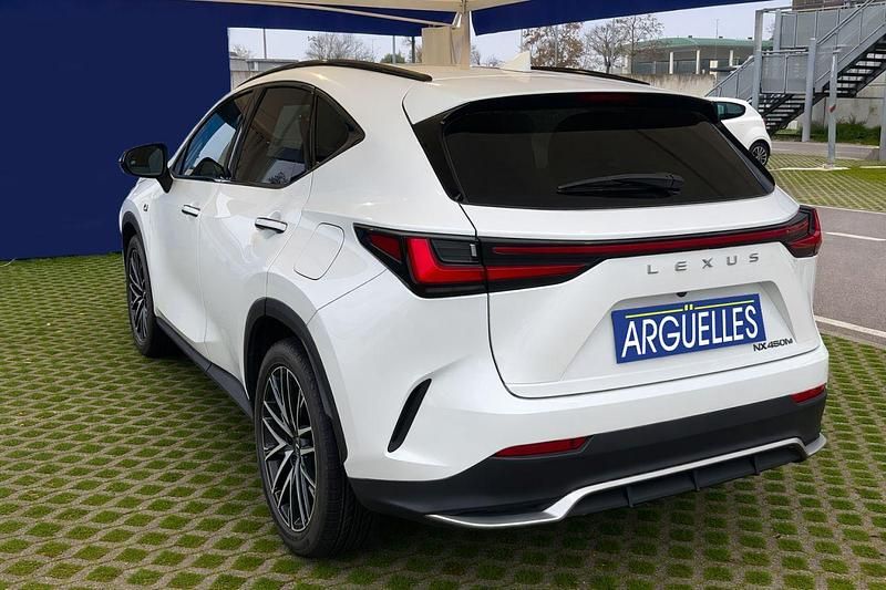 Usado Lexus NX450h+ E-FOUR 306 CV (225 kW) 2022 Blanco SUV