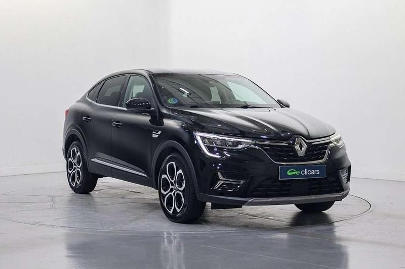 Usado Renault Arkana Techno 143 CV (105 kW) 2023 Negro SUV