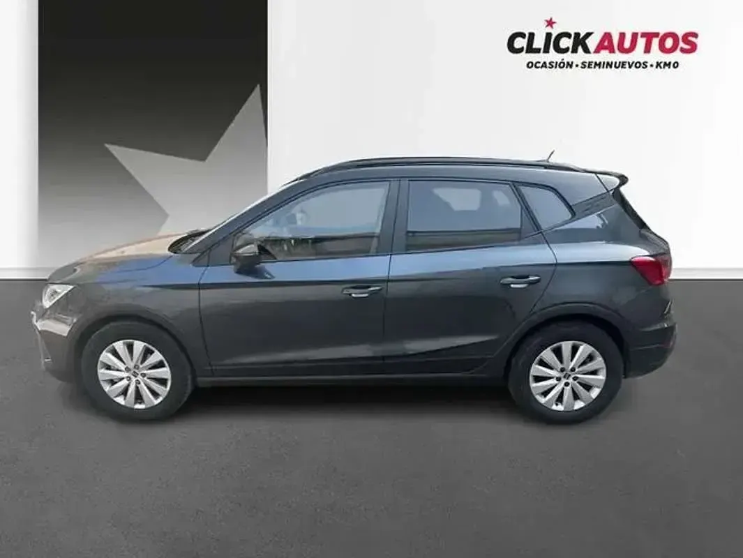 Usado Seat Arona Style 95 CV (69 kW) 2025 Gris SUV