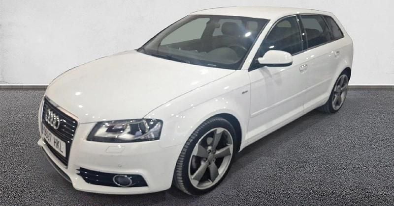 Usado 2012 Audi A3 Ambition | 8990 € (Precio justo) - Imagen 1/4