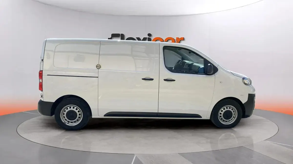 Usado Peugeot Expert 120 CV (88 kW) 2023 Blanco Van