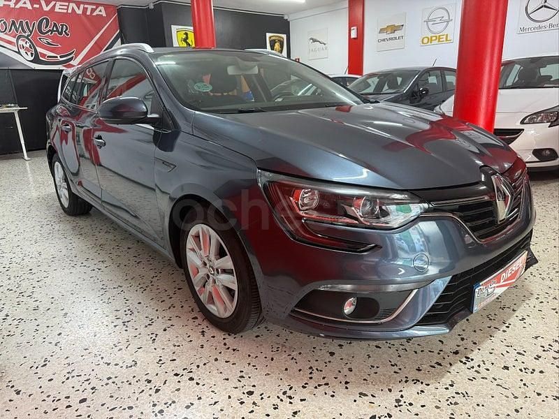 Usado Renault Mégane GrandTour Bose Edition 115 CV (84 kW) 2020 Azul Familiar