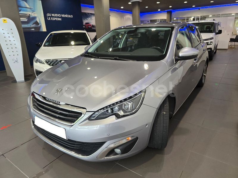 Gris / plata Usado 2015 Peugeot 308 Allure Berlina | 8990 € (Precio justo) - Imagen 1/4