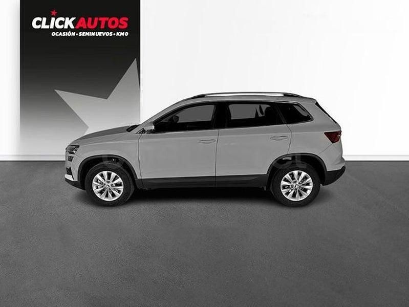 Usado Skoda Karoq Ambition 150 CV (110 kW) 2023 Gris / plata SUV