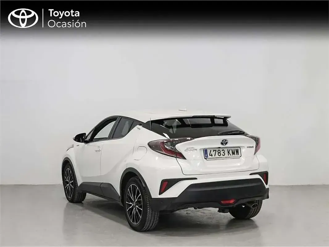 Käytetty Toyota C-HR Advance 122 HP (89 kW) 2018 Katumaasturi