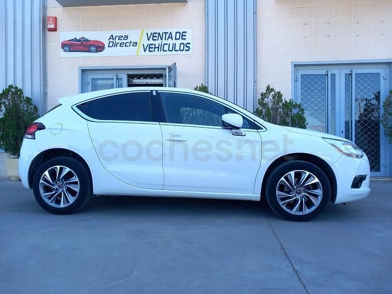 Usado Citroën DS4 Style 114 CV (83 kW) 2013 Blanco Utilitario