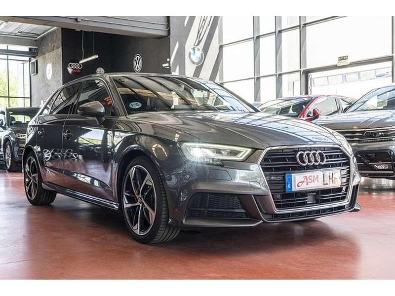 Usado Audi A3 Sportback S-Line 116 CV (85 kW) 2020 Gris Utilitario