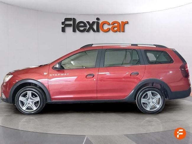 Usado Dacia Logan Ambiance 90 CV (66 kW) 2018 Rojo Berlina