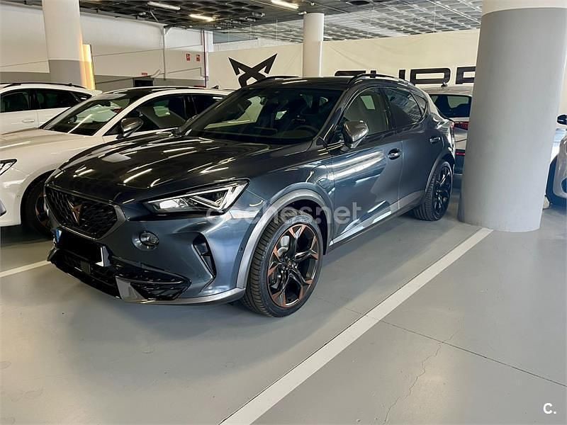 Usado Cupra Formentor 150 CV (110 kW) 2024 Gris / plata SUV