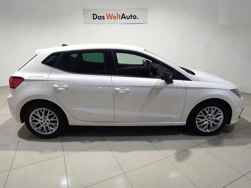 Usado Seat Ibiza FR 116 CV (85 kW) 2025 Blanco Utilitario