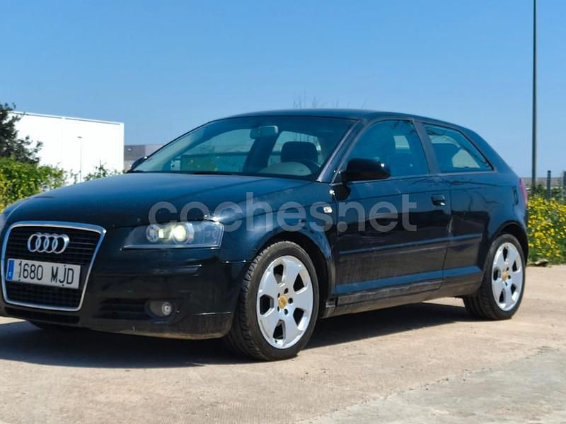 Usado Audi A3 Attraction 140 CV (102 kW) 2008 Negro Utilitario
