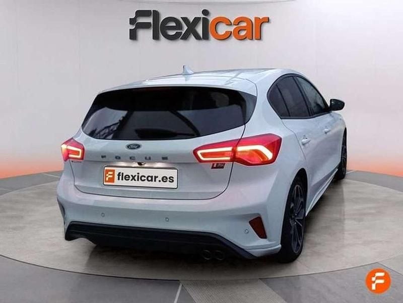 Usado Ford Focus ST-Line 125 CV (91 kW) 2018 Blanco Utilitario
