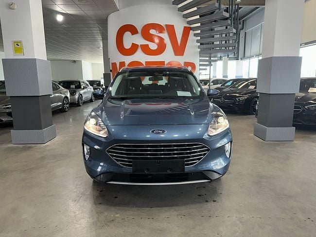 Usado Ford Kuga Titanium 190 CV (139 kW) 2023 Azul SUV