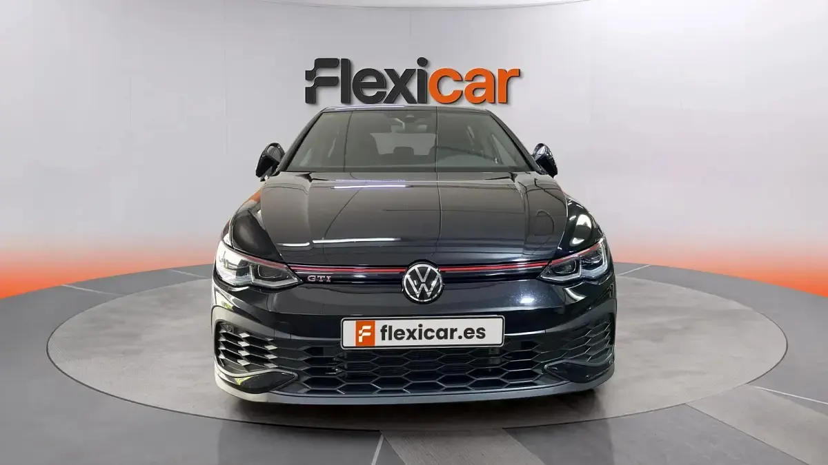 Usado VW Golf VII GTI 301 CV (221 kW) 2021 Negro Utilitario