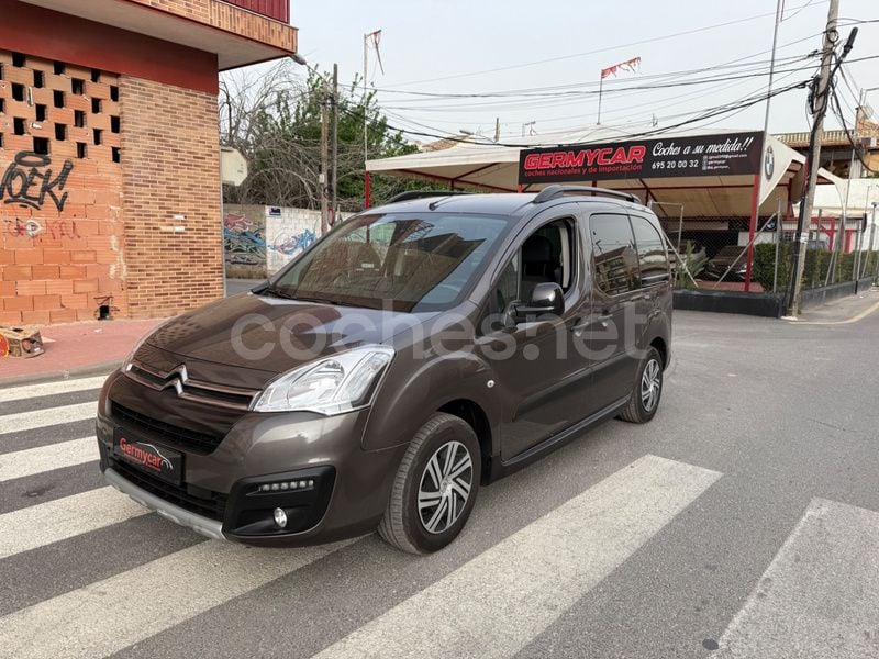 Gris / plata Usado 2015 Citroën Berlingo XTR Monovolumen | 10.999 € (Precio justo) - Imagen 1/4