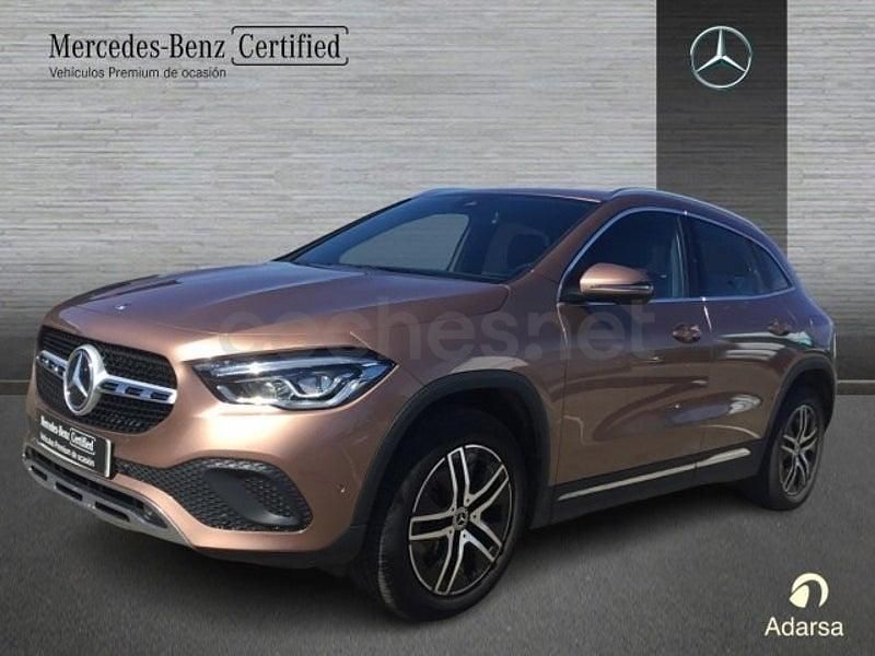 Usado Mercedes GLA200 Progressive 150 HP (110 kW) 2022 Rosa SUV