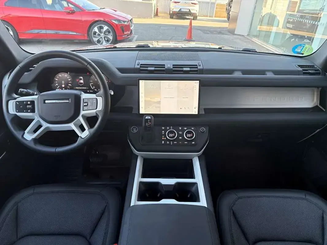 Usado Land Rover Defender S 249 CV (183 kW) 2025 Marrón SUV