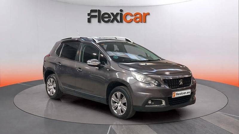 Usado Peugeot 2008 Style 110 CV (80 kW) 2017 Gris SUV