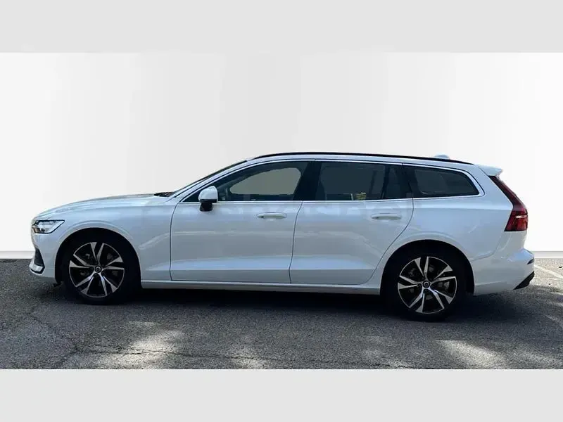 Usado Volvo V60 Core 197 CV (144 kW) 2025 Blanco Familiar