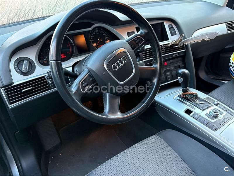 Usado Audi A6 136 CV (100 kW) 2011 Gris / plata Familiar