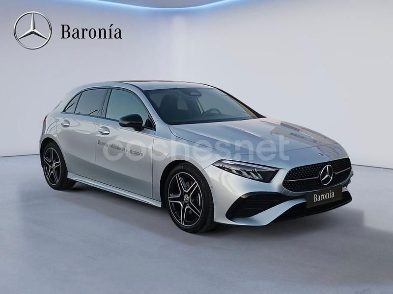 Gris / plata Usado 2025 Mercedes A200 Advanced Berlina | 36.990 € (Precio justo) - Imagen 1/4
