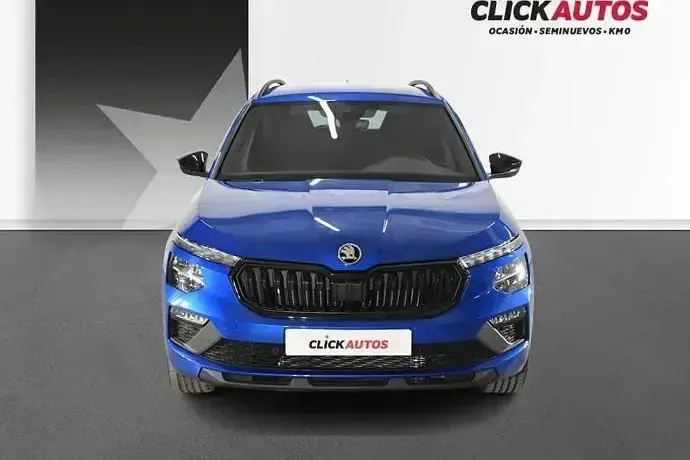 Usado Skoda Kamiq Sport 115 CV (84 kW) 2025 Plata SUV