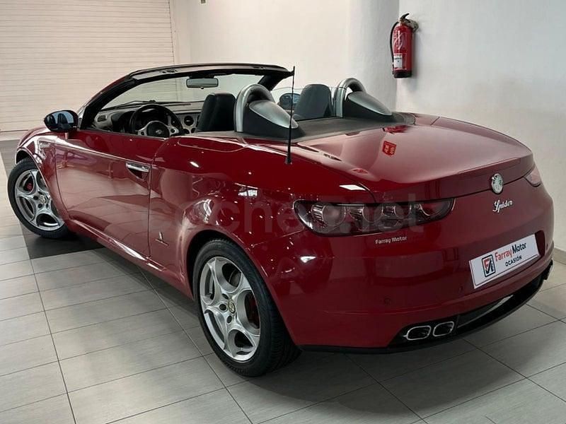 Usado Alfa Romeo Spider 185 CV (136 kW) 2007 Rojo Descapotable