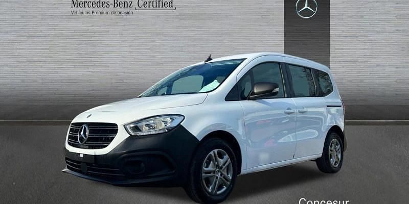Blanco Nuevo 2025 Mercedes Citan 110 Familiar | 30.952 € (Precio justo) - Imagen 1/4